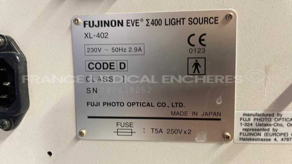 Lot of Fujinon Light Source XL-402 – YOM 2000 – bulb to be changed & Fujinon Video Processor VP-402 – YOM 2003